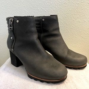 Sorel Chelsea heeled booties